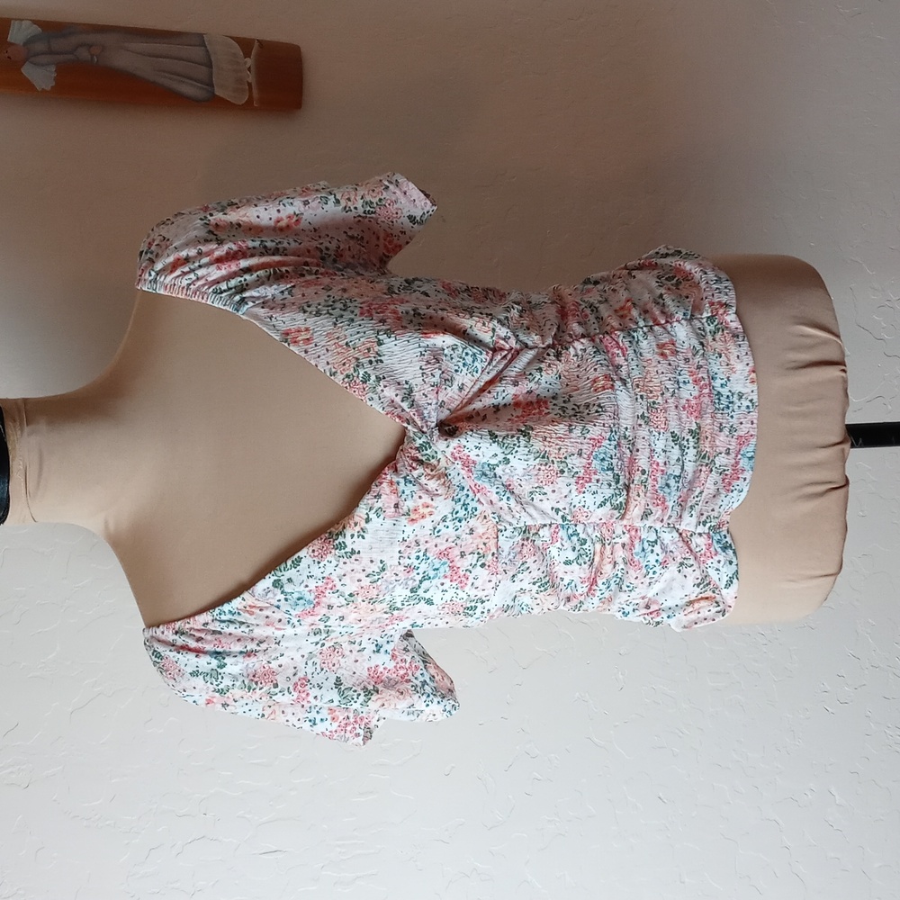 Room Mates Floral Print Crop Top
